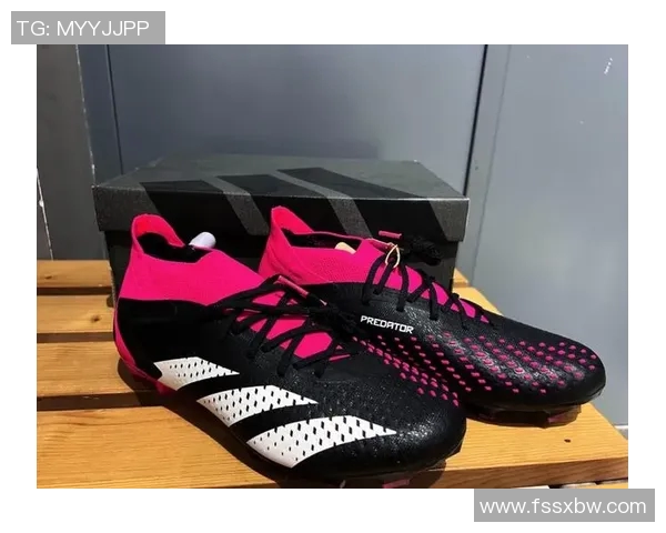 足球明星球鞋实战测评揭秘如何选择适合自己的运动鞋提升比赛表现